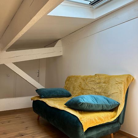 Appartement Avec Vue Sur L Eglise Des Saintes 외부 사진