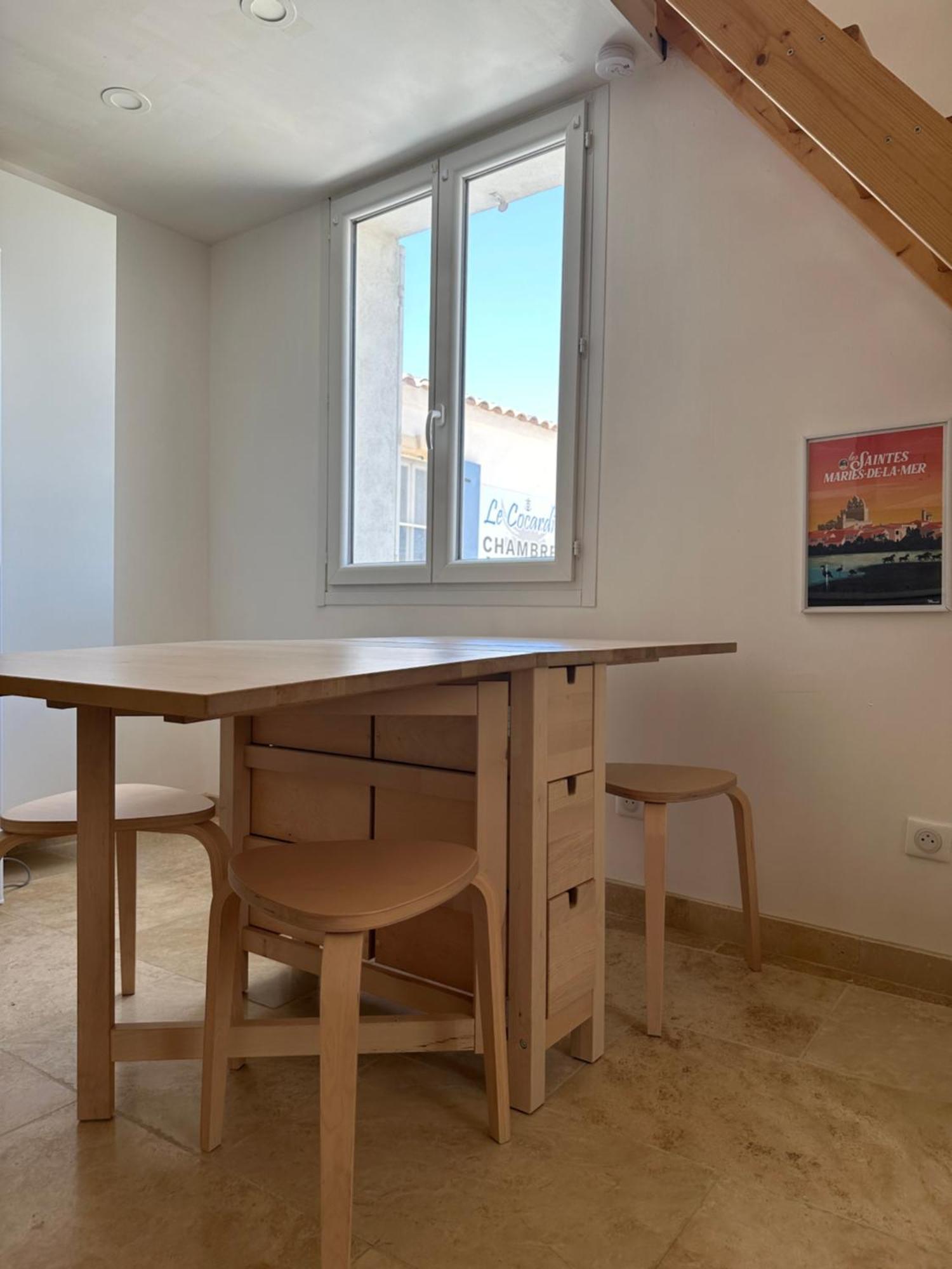 Appartement Avec Vue Sur L Eglise Des Saintes 외부 사진