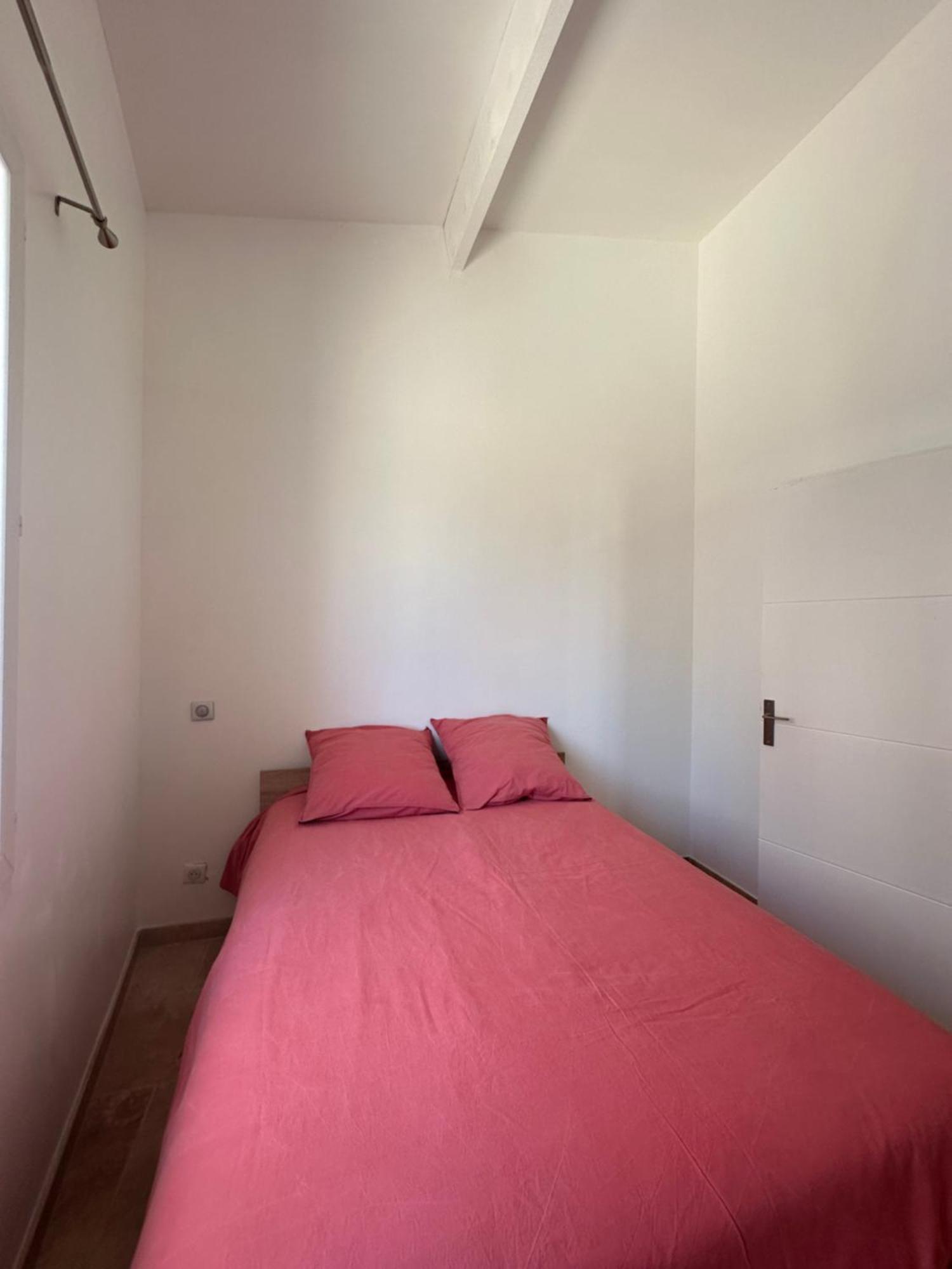 Appartement Avec Vue Sur L Eglise Des Saintes 외부 사진