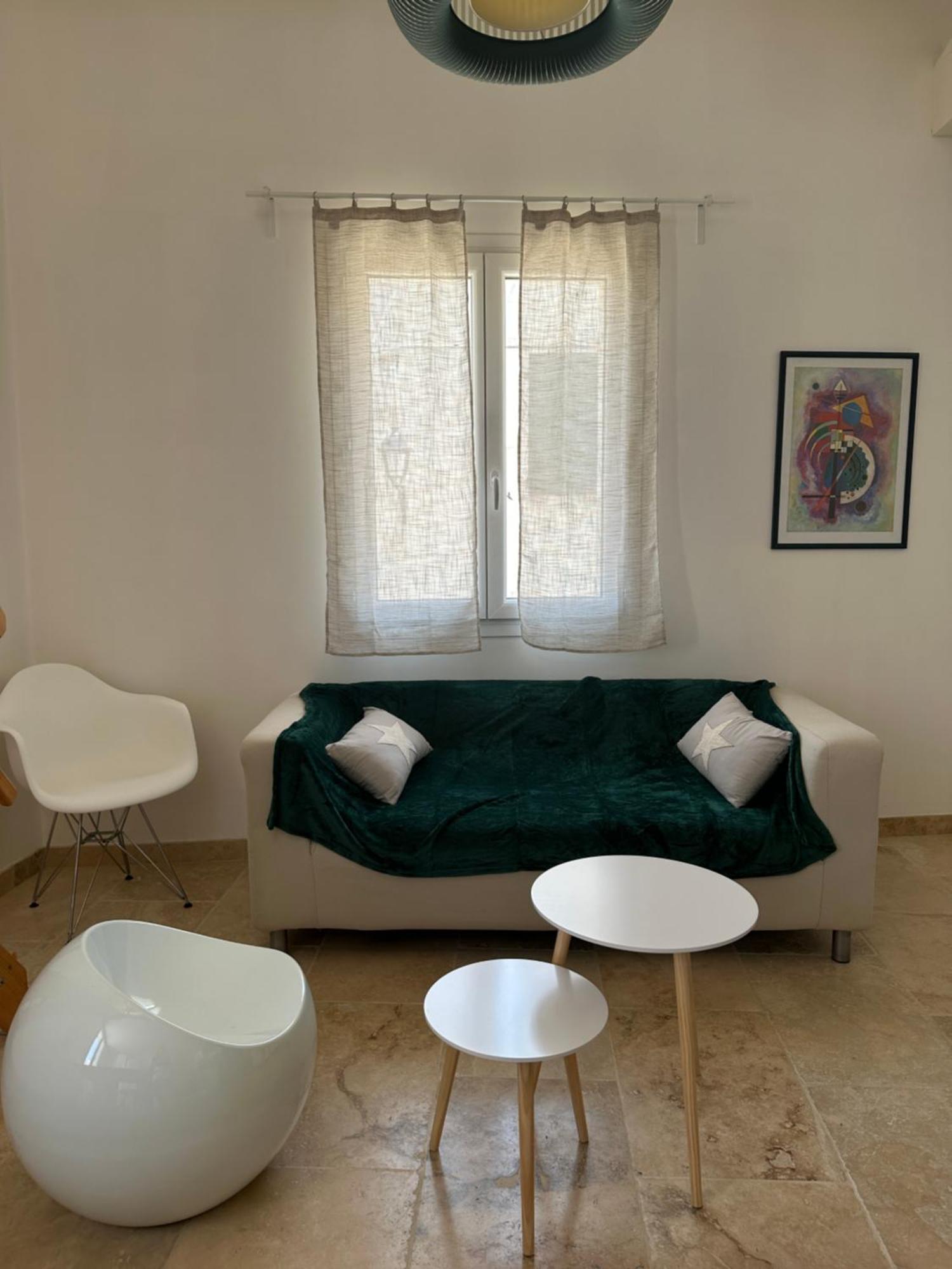 Appartement Avec Vue Sur L Eglise Des Saintes 외부 사진